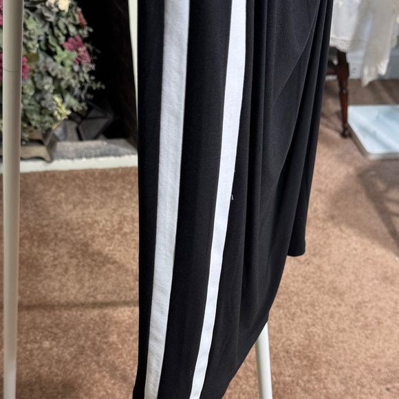 NWOT Chaps Black 3/4-Sleeve Bodycon Dress with White Stripe Accents Ruching
